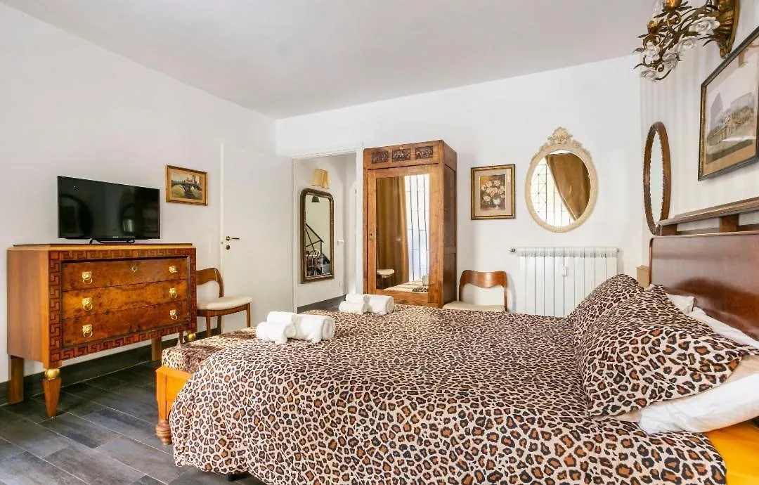Apartamento Ave Cesare Roma 0*,